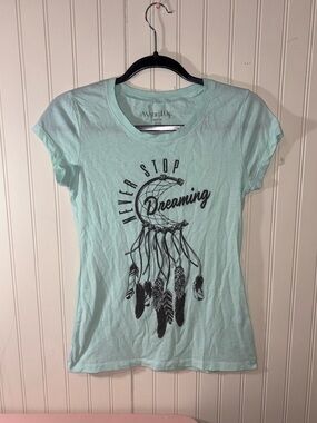 Wound Up Mint Dreamcatcher Graphic Tee - Women
